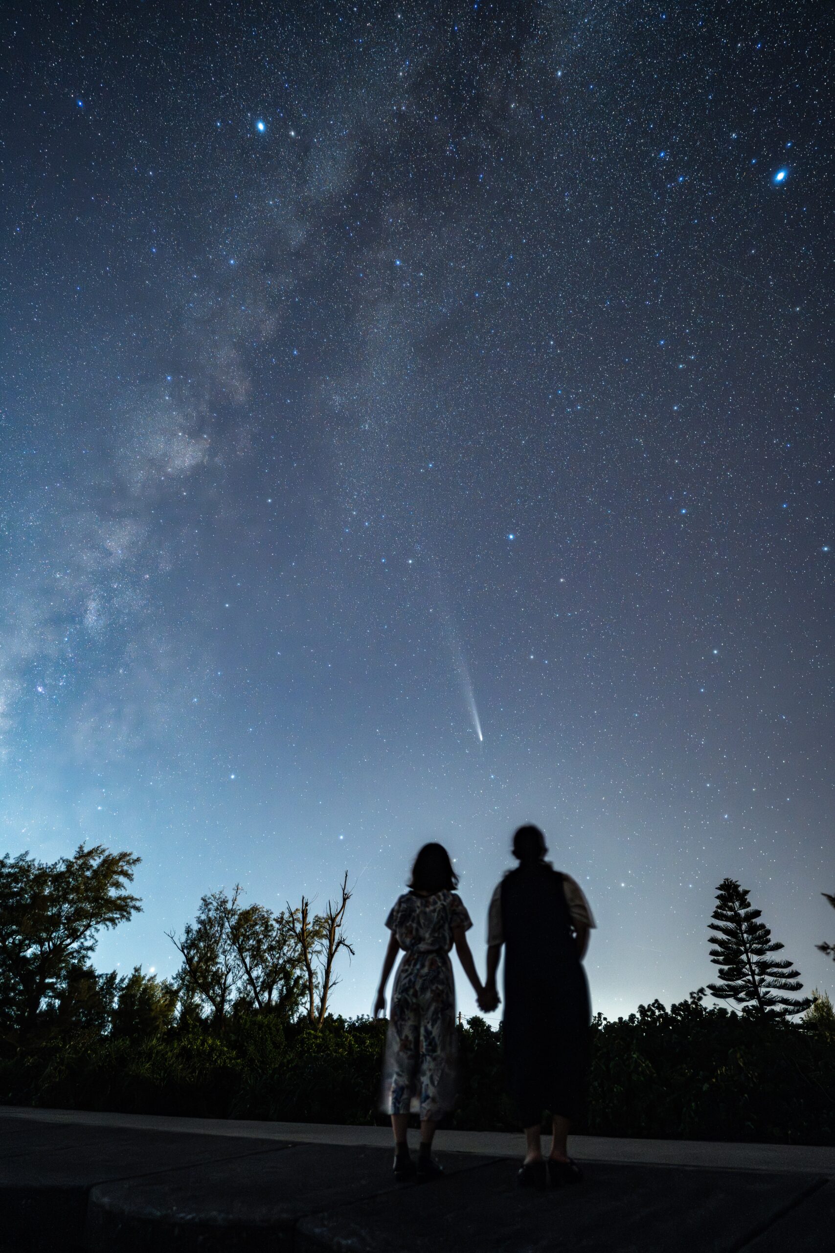 沖縄の古宇利島で撮影したカップルの星空フォト